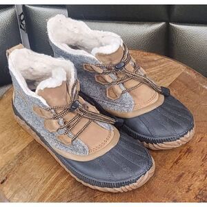 Sorel out n about boots